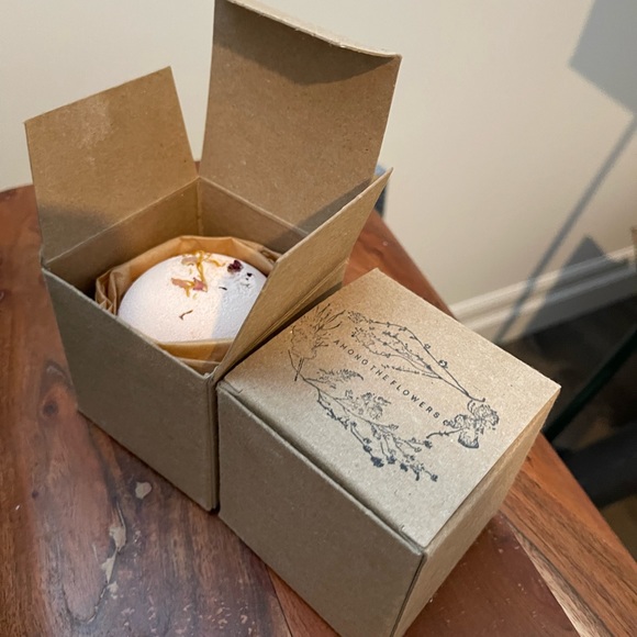 Grapefruit Bath Bombs Set of 2 - Picture 3 of 4